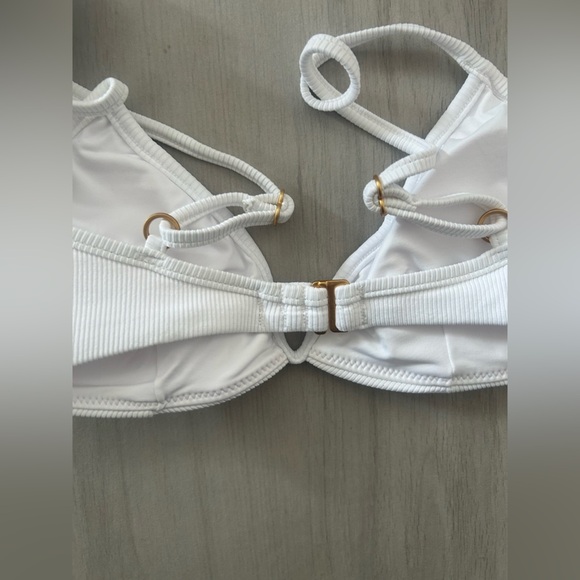 L*Space Ribbed Helena Bikini Top in White Size L - Picture 4 of 6